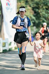 BIB: 
                            <button type="button" onclick="openModal(25944533)" class="btn btn-primary btn-sm float-right btn-popup" data-toggle="modal" data-target=".modal-high-quality">
                        <i class="fas fa-shopping-cart"></i> Add to Cart
                    </button>
                                            <button type="button" onclick="isThisMe(25944533, true)" class="btn btn-success btn-sm float-right btn-popup btn-isme hidden" data-toggle="tooltip" data-placement="bottom" title="นี่คือรูปของคุณใช่ไหม คลิกที่นี่เพื่อเอาเข้าอัลบั้ม">
                        <i class="fas fa-plus"></i> Add to album
                    </button>
                    <button type="button" onclick="isThisMe(25944533, false)" class="btn btn-warning btn-sm float-right btn-popup btn-isnotme hidden">
                        <i class="fas fa-ban"></i> Remove from album
                    </button>